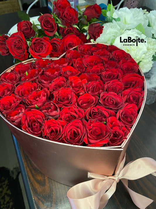 Heart flower box (40 stems)