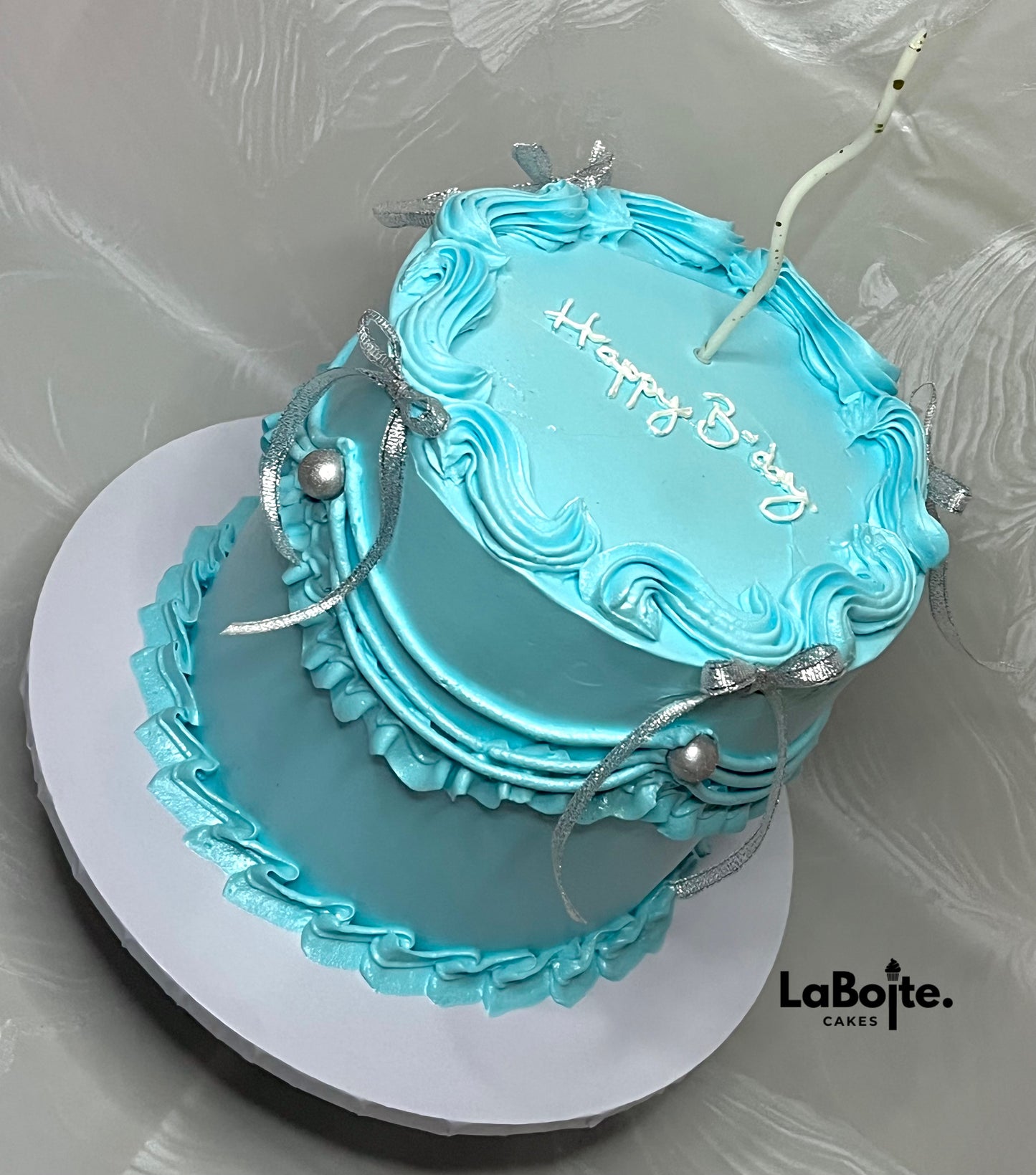 Blue Vintage Red Velvet Cake