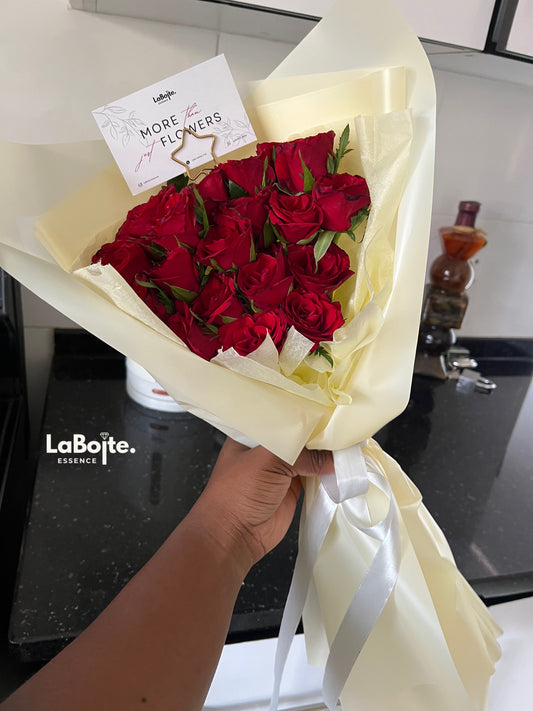 Classic flat red bouquet 2 (20 stems)