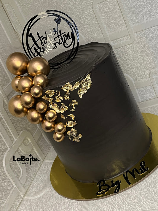 A black and gold affair