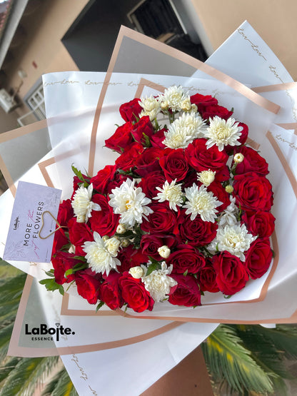 Heart shaped bouquet (40 stems mix)