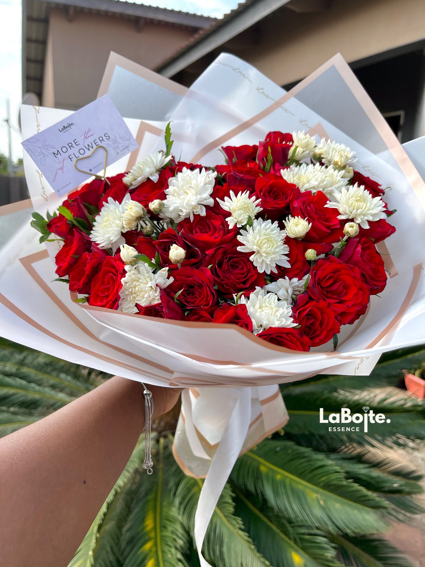 Heart shaped bouquet (40 stems mix)